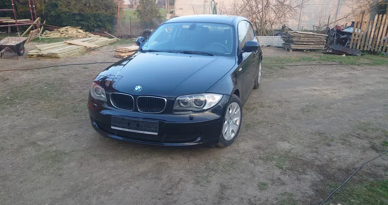 kujawsko-pomorskie BMW Seria 1 cena 18500 przebieg: 259600, rok produkcji 2011 z Sławno